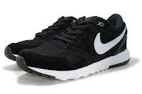 NIKE VIBENA 38 AO 43